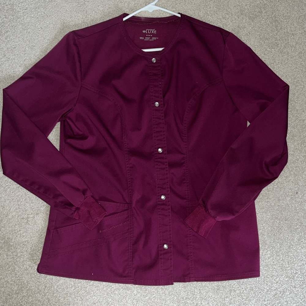 Cherokee luxe short lab coat